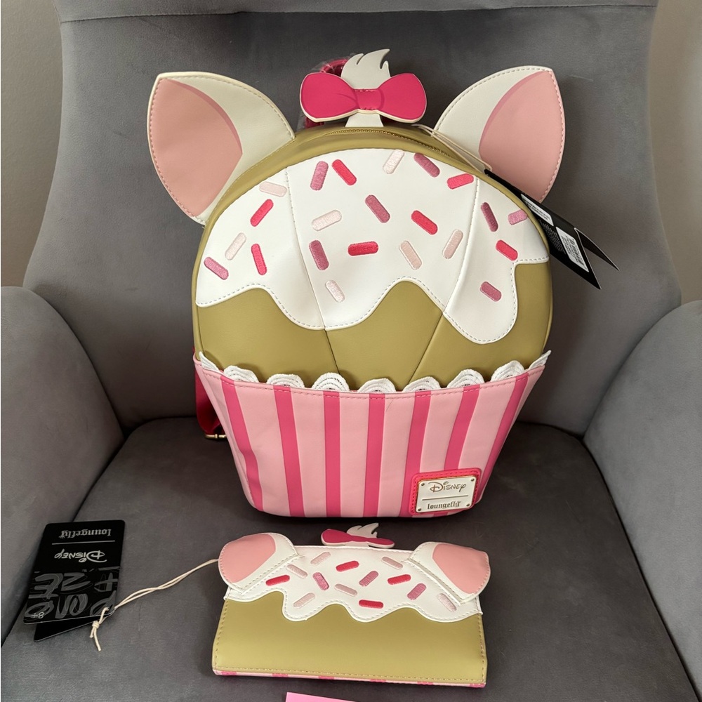Loungefly Marie cupcake